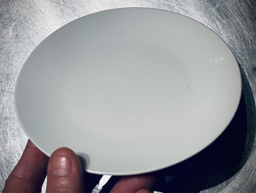 Wit bordje, diameter 15 cm