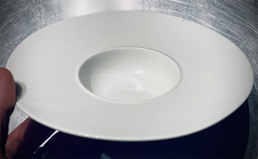 Wit bordje, diameter 18 cm