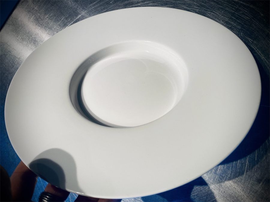 Wit bord, diameter 29 cm